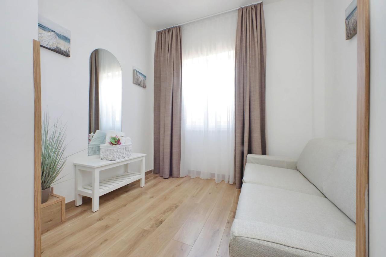 B&B Felicioni Φιουμιτσίνο Εξωτερικό φωτογραφία